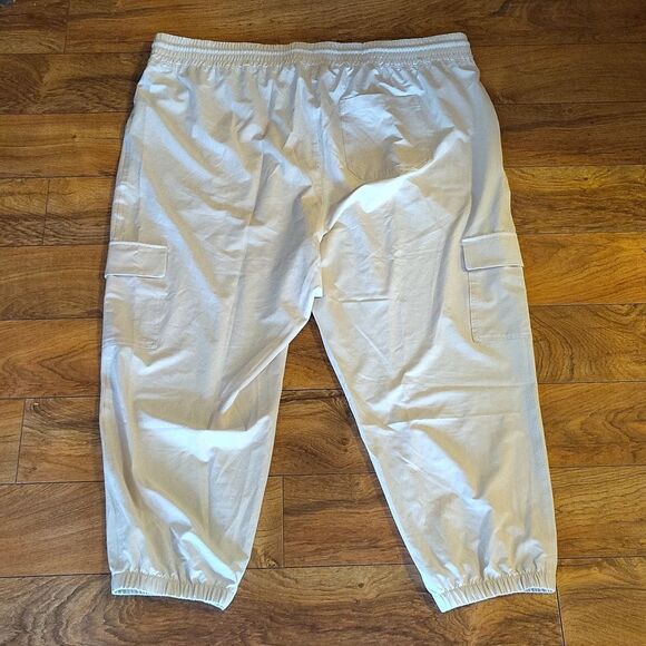 Old Navy Ivory Extra High Waisted StretchTech Cargo Jogger Pants Plussize 3X - Picture 8 of 13